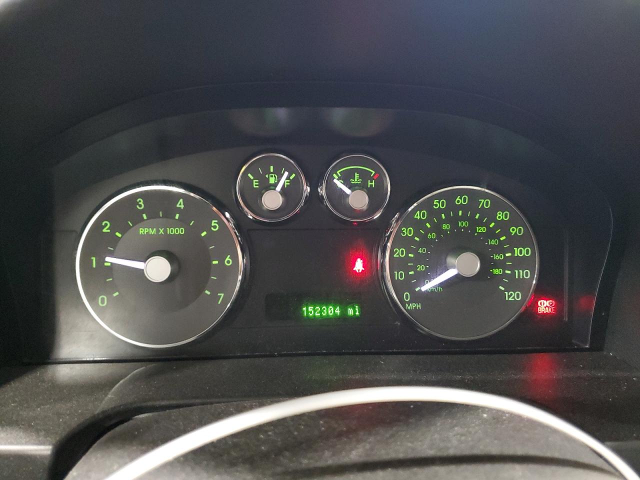 2008 Mercury Milan VIN: 3MEHM07ZX8R645583 Lot: 90110555