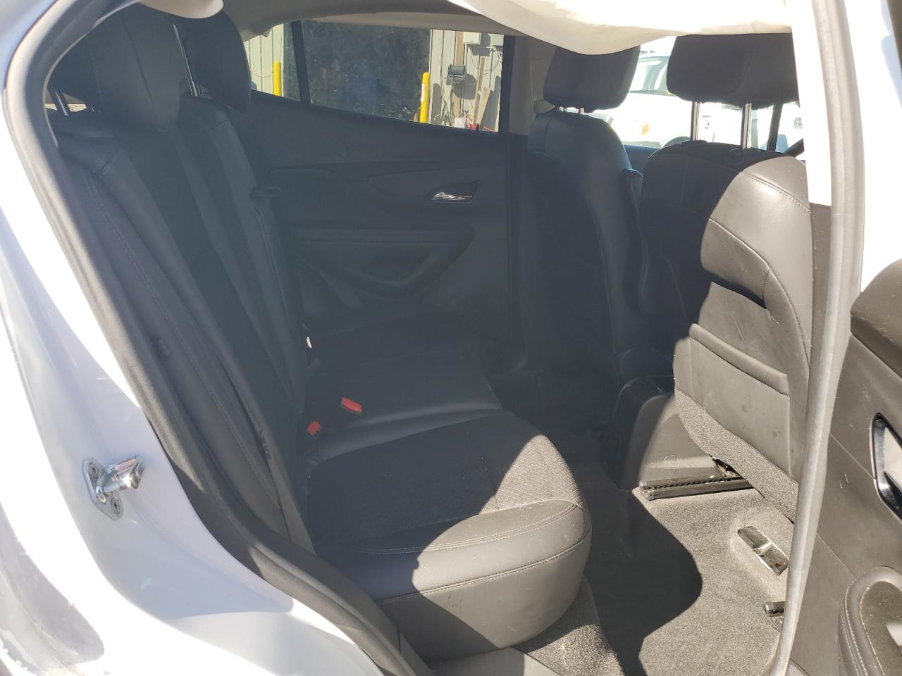 2022 Buick Encore Preferred VIN: KL4CJESMXNB558595 Lot: 89503365