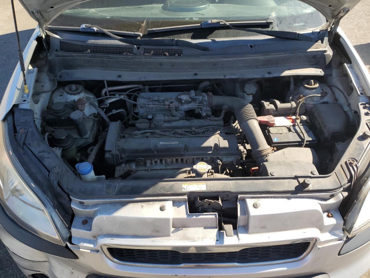 2011 Kia Soul + VIN: KNDJT2A26B7705452 Lot: 84228135