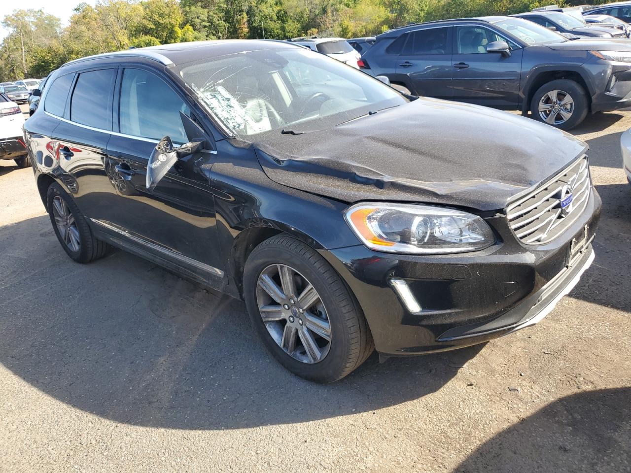 YV440MRU7H2092025 VOLVO XC60 2017 BLACK Photo 4