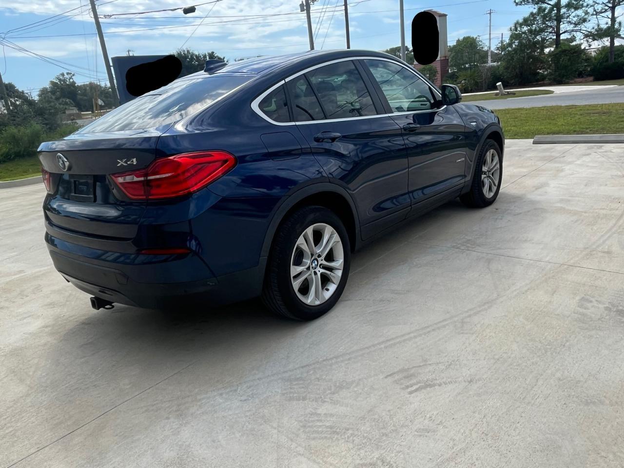 Фото: 5UXXW3C54F0M89225