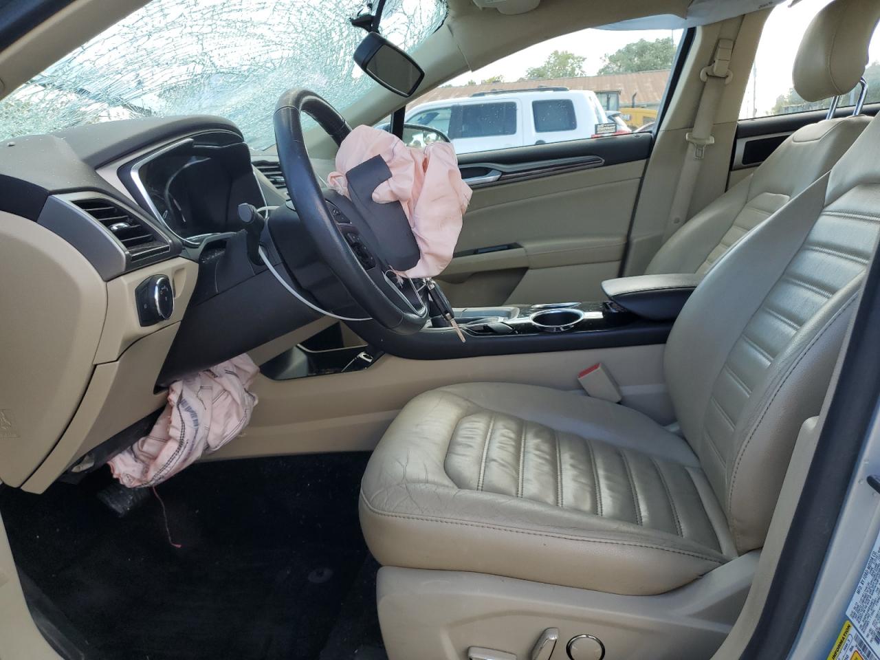 2013 Ford Fusion Se Hybrid VIN: 3FA6P0LU4DR368875 Lot: 82259635