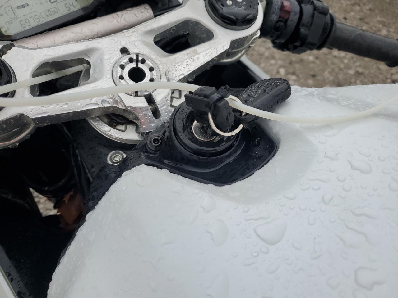 2014 Ducati Superbike 899 Panigale VIN: ZDM14BUW2EB017840 Lot: 90115435