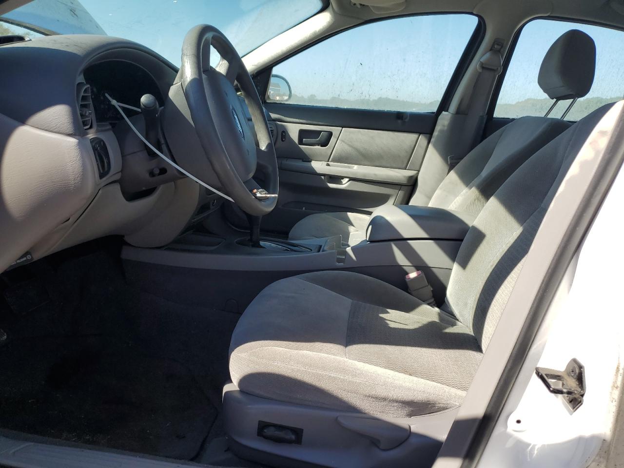 2005 Ford Taurus Se VIN: 1FAFP53275A183095 Lot: 85647985