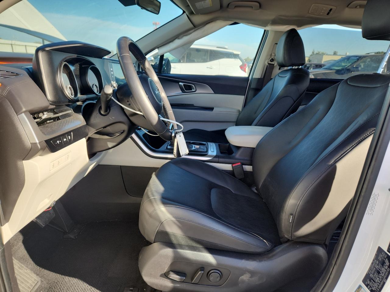 2024 Kia Carnival Lx VIN: KNDNB4H35R6389783 Lot: 86263895