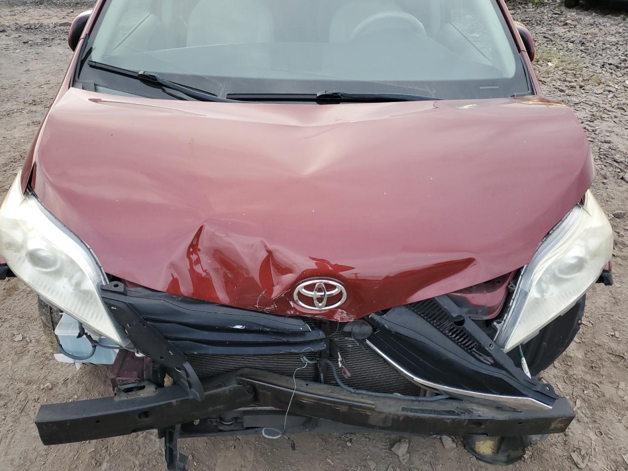 2013 Toyota Sienna Le VIN: 5TDKK3DC5DS386555 Lot: 84052585