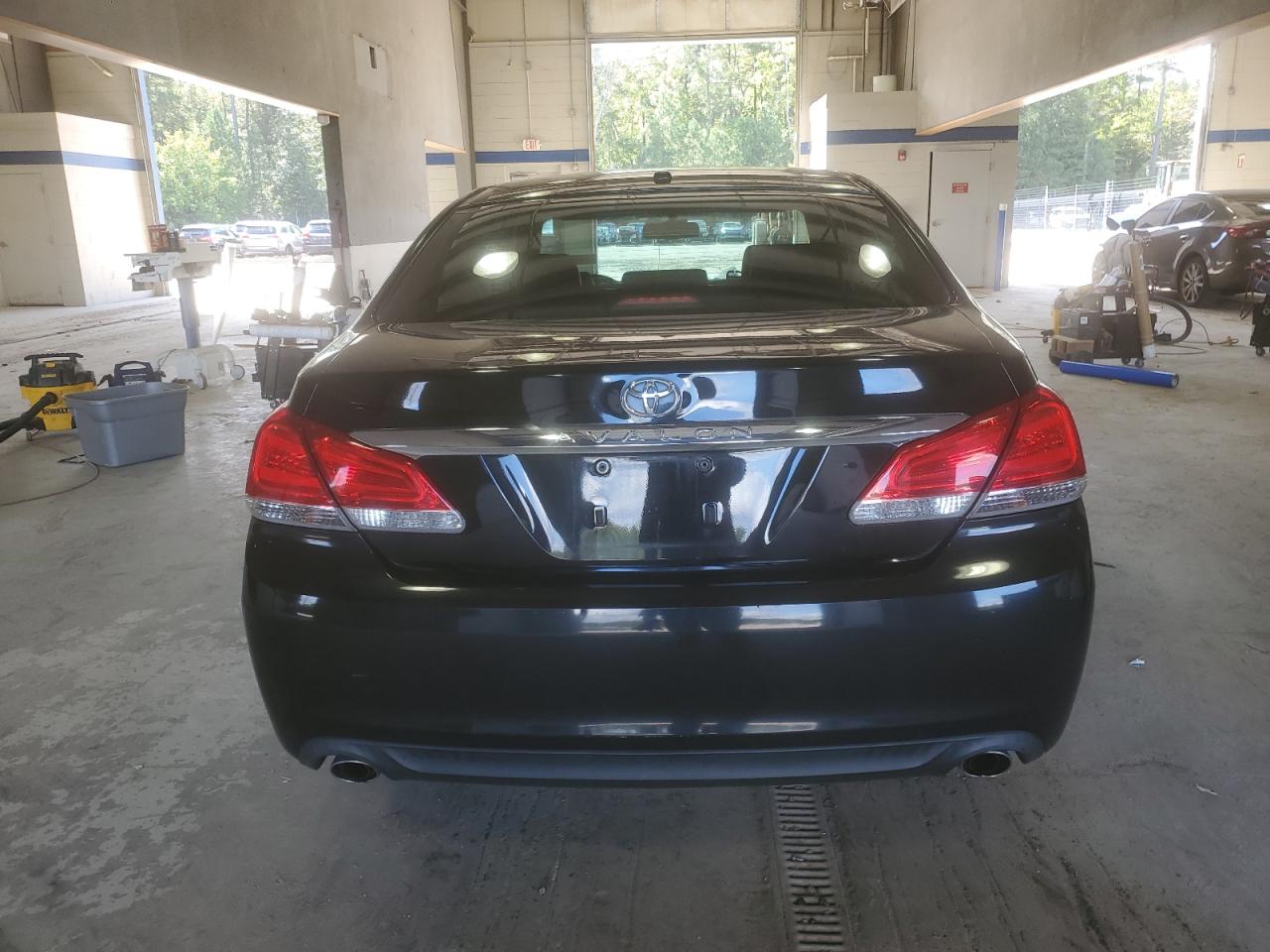 2011 Toyota Avalon Base VIN: 4T1BK3DB1BU404979 Lot: 84356185