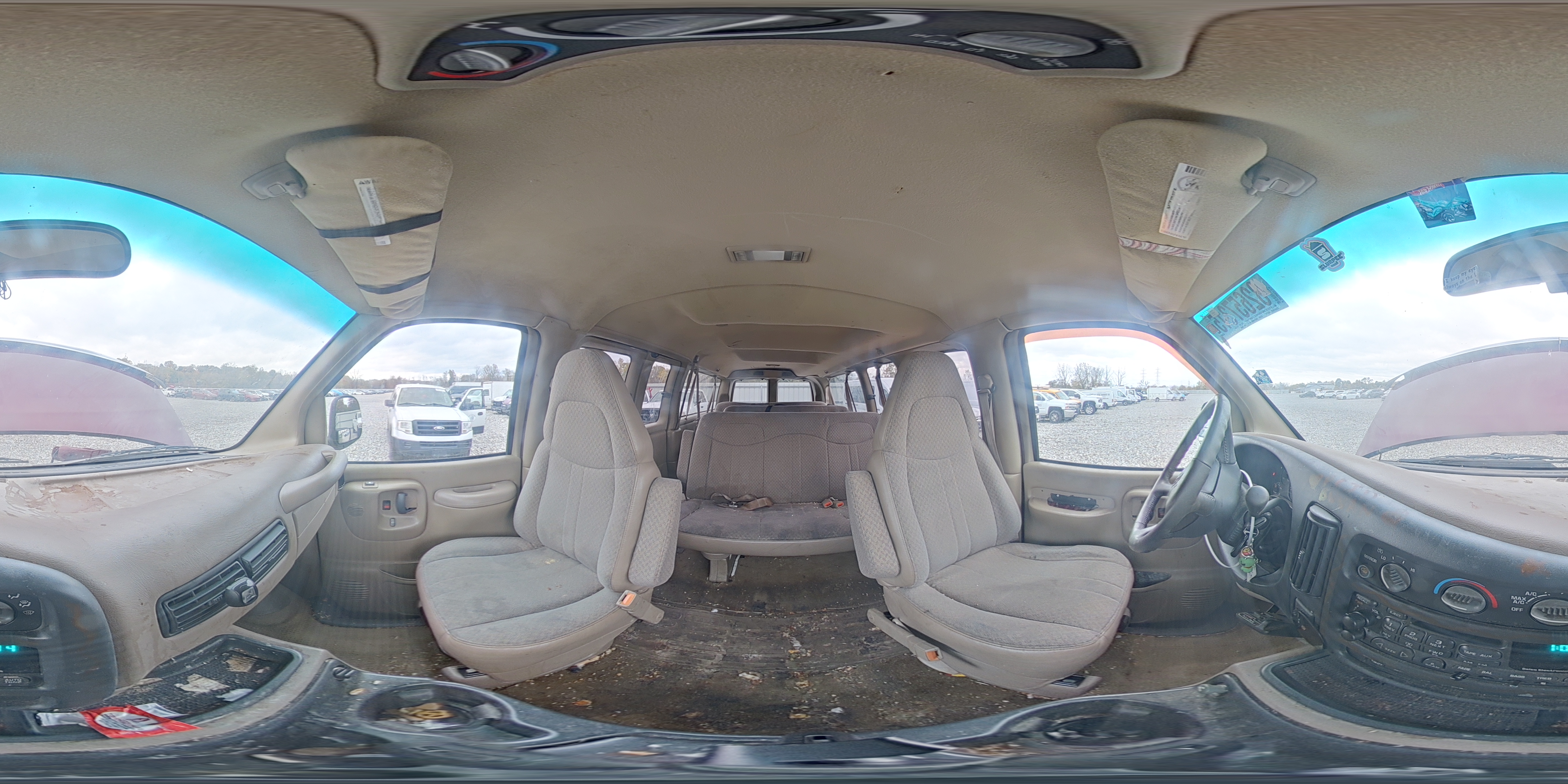 2000 Chevrolet Express G3500 VIN: 1GAHG39J1Y1143890 Lot: 82657315