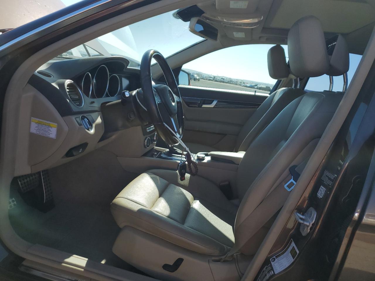 2014 Mercedes-Benz C 250 VIN: WDDGF4HB8EA929113 Lot: 82608035