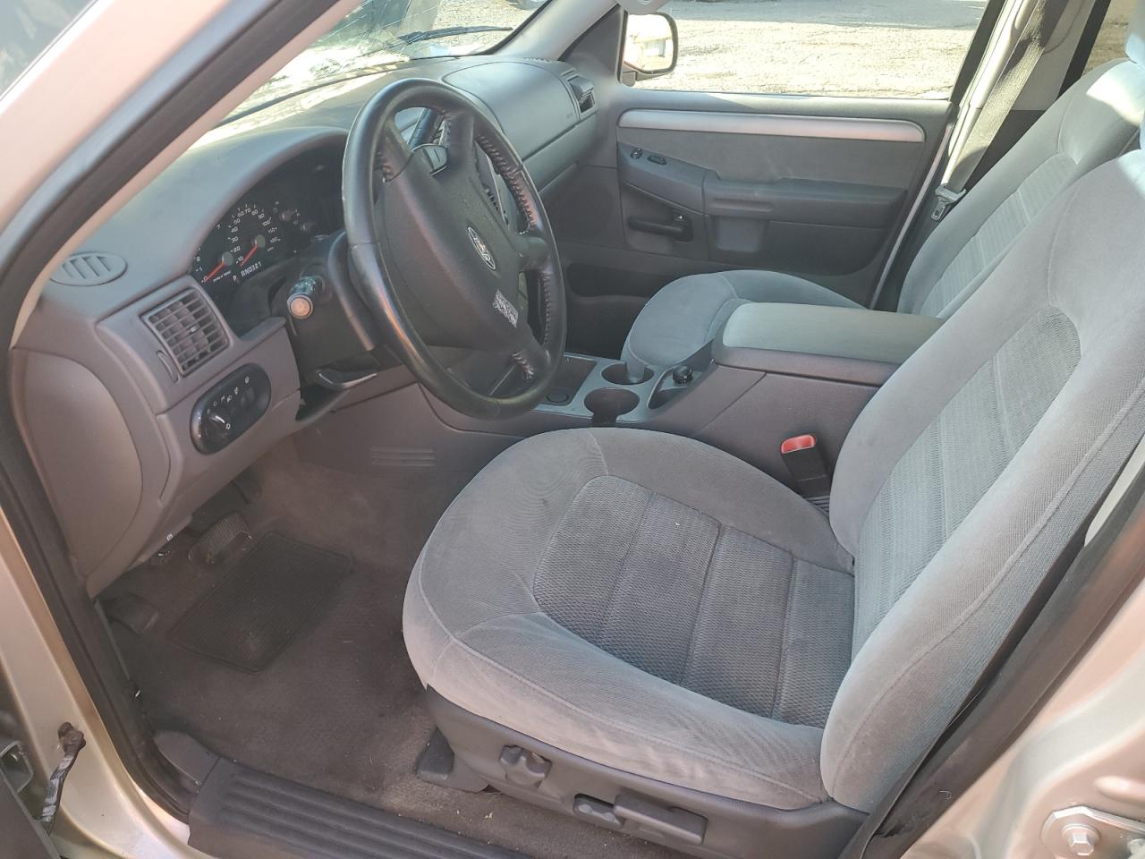 2004 Ford Explorer Xlt VIN: 1FMZU73K24ZA55516 Lot: 90580335