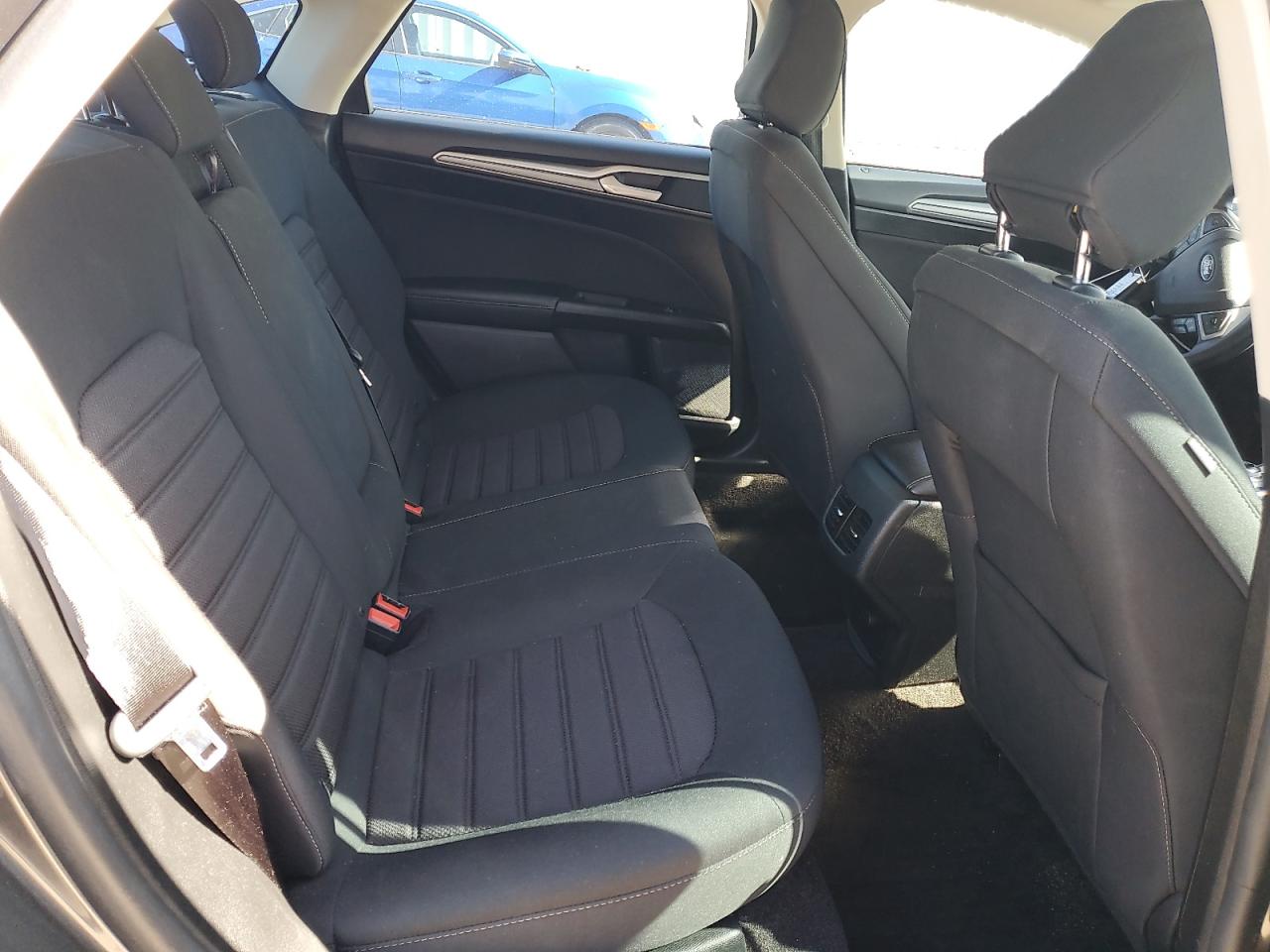 2020 Ford Fusion Se VIN: 3FA6P0LU7LR225563 Lot: 85115615