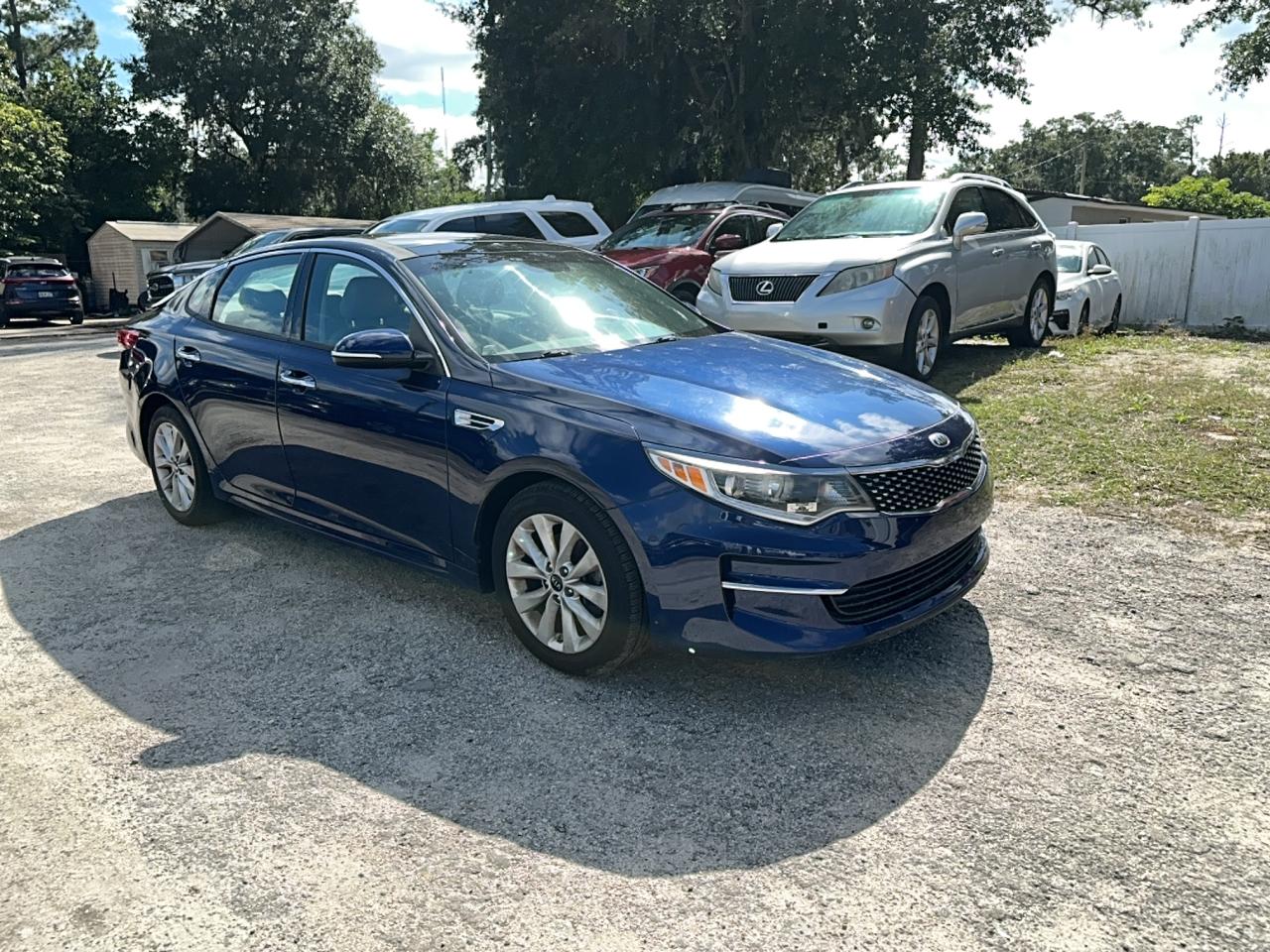 2018 Kia Optima Ex VIN: 5XXGU4L3XJG202215 Lot: 90853255