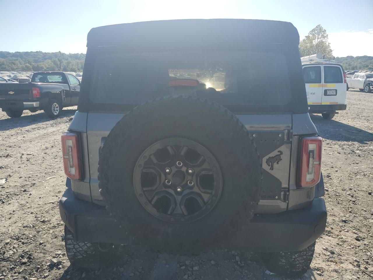 2021 Ford Bronco Base VIN: 1FMDE5DHXMLA63588 Lot: 85293735