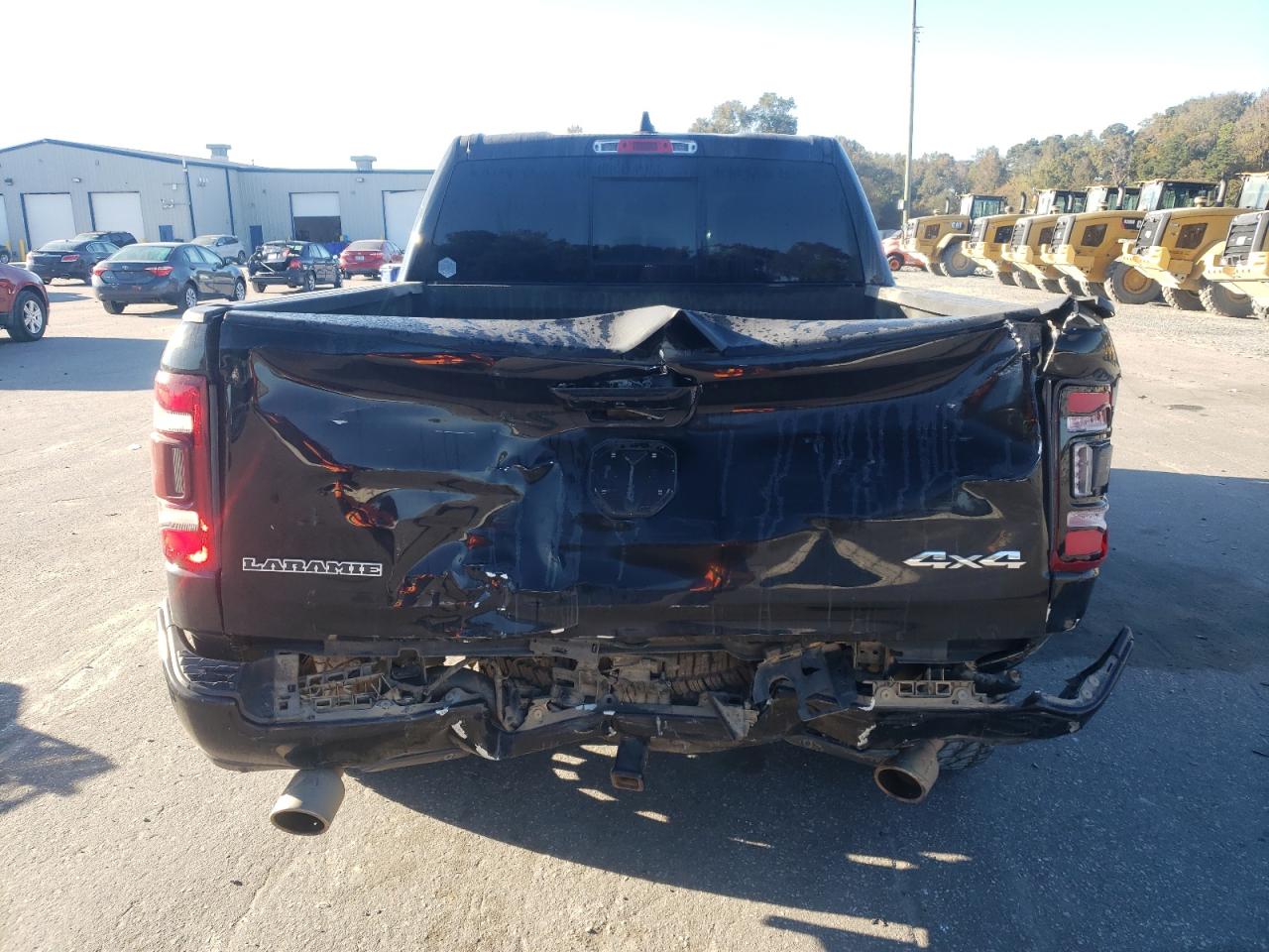 2020 Ram 1500 Laramie VIN: 1C6SRFJT3LN111389 Lot: 89712935