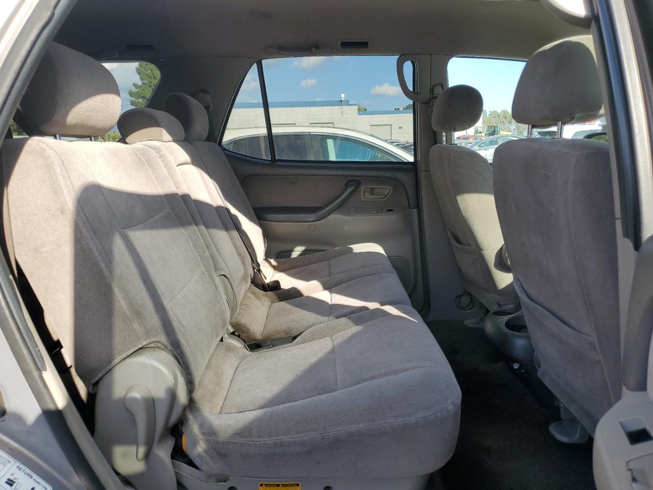 2002 Toyota Sequoia Sr5 VIN: 5TDBT44A02S059298 Lot: 85163545