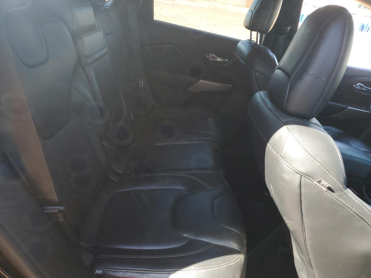 2018 Jeep Cherokee Limited VIN: 1C4PJLDB3JD560839 Lot: 86552625