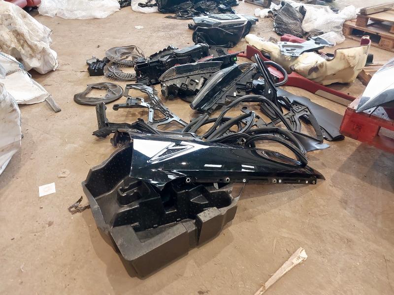 2022 LAMBORGHINI URUS