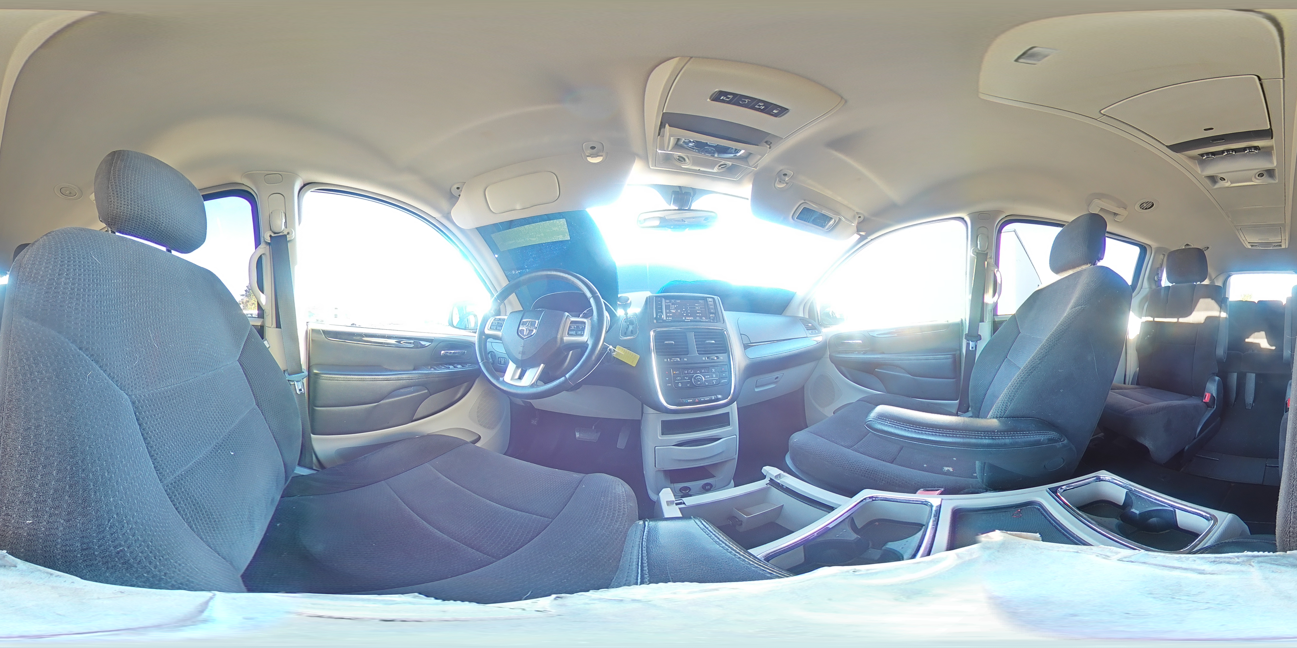 2013 Dodge Grand Caravan Crew VIN: 2C4RDGDGXDR633970 Lot: 90023915