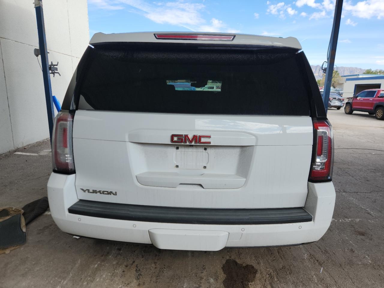 2015 GMC Yukon Slt VIN: 1GKS1BKC1FR124988 Lot: 89638235