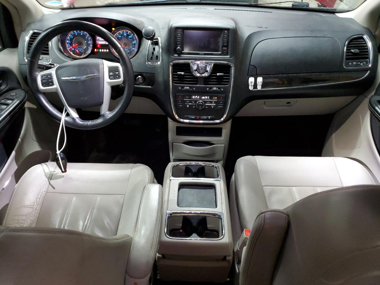 2015 Chrysler Town & Country Touring VIN: 2C4RC1BG0FR743688 Lot: 86108575