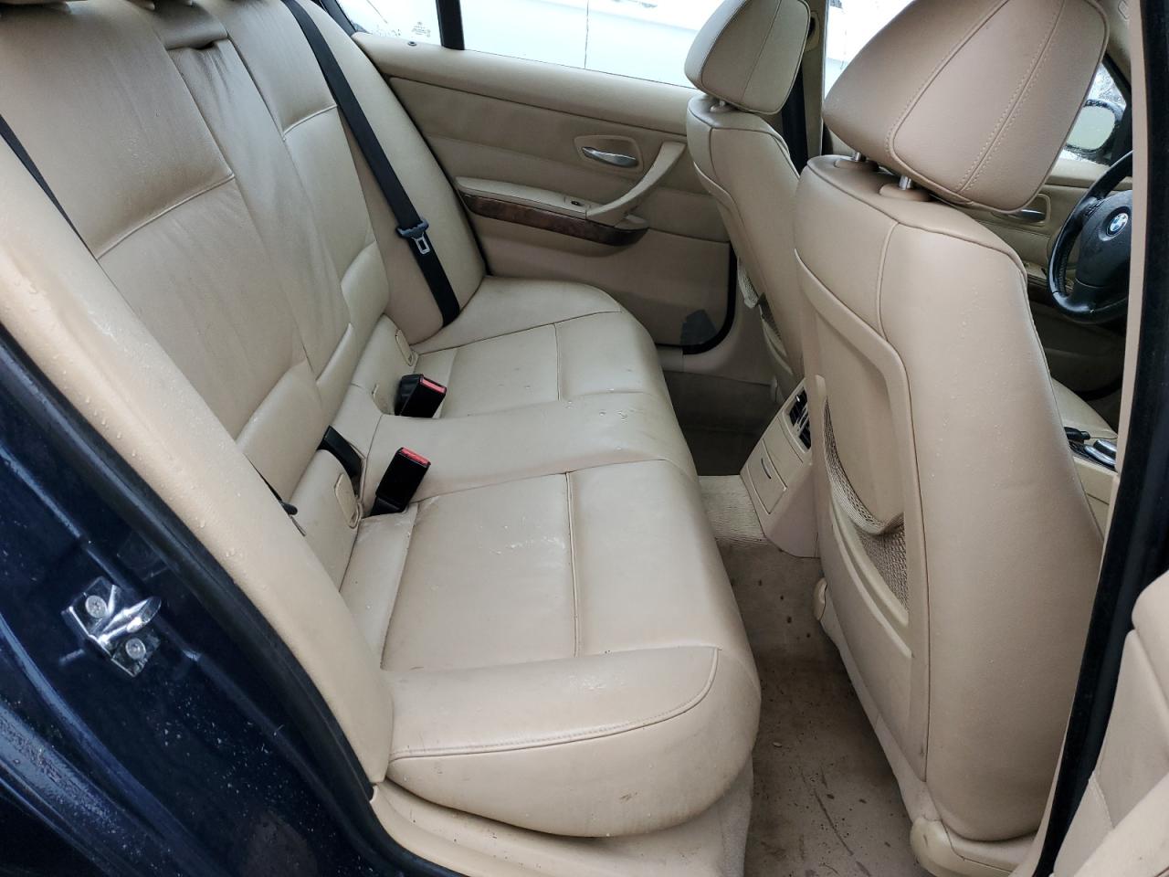 Фото: WBAVA33598KX84400