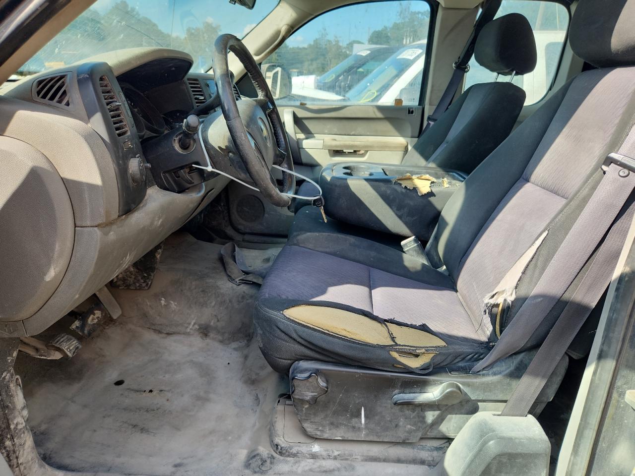 2011 Chevrolet Silverado C1500 VIN: 1GCRCPE05BZ320493 Lot: 84577645