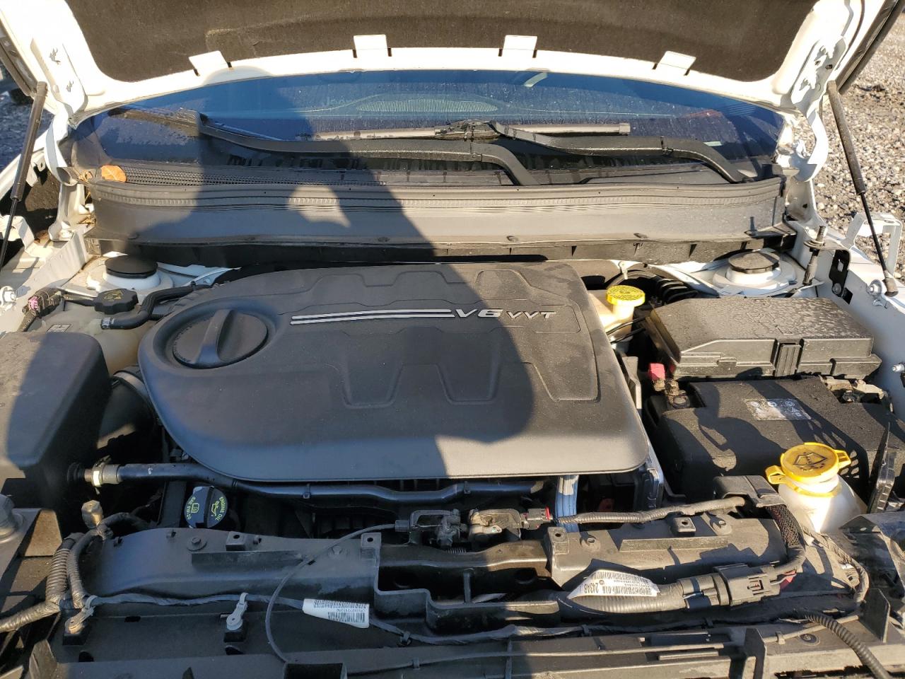 2016 Jeep Cherokee Latitude VIN: 1C4PJLCS3GW217530 Lot: 90274675