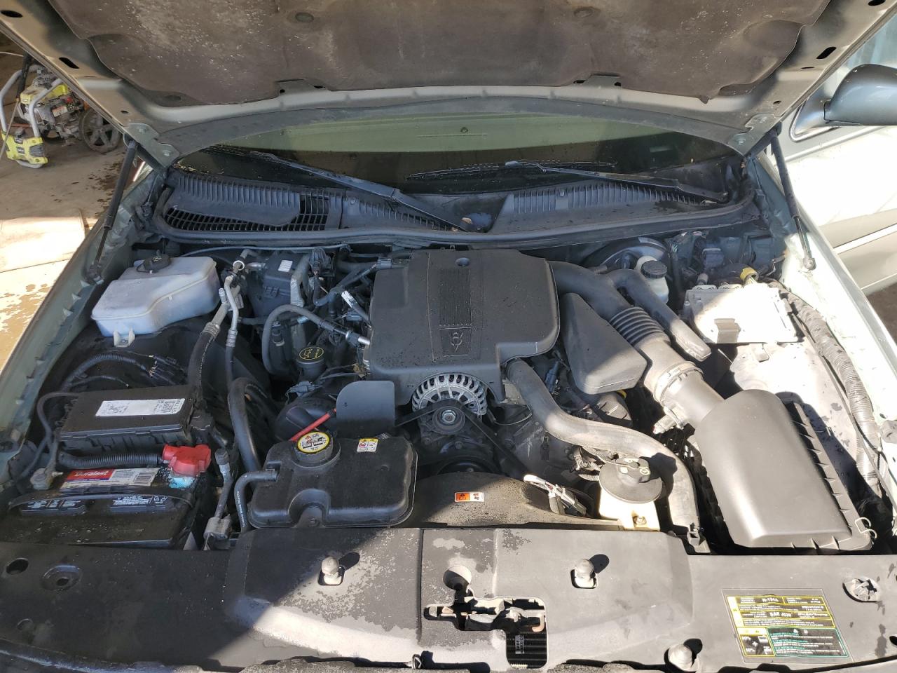 2005 Lincoln Town Car Signature Limited VIN: 1LNHM82W25Y670693 Lot: 87422175