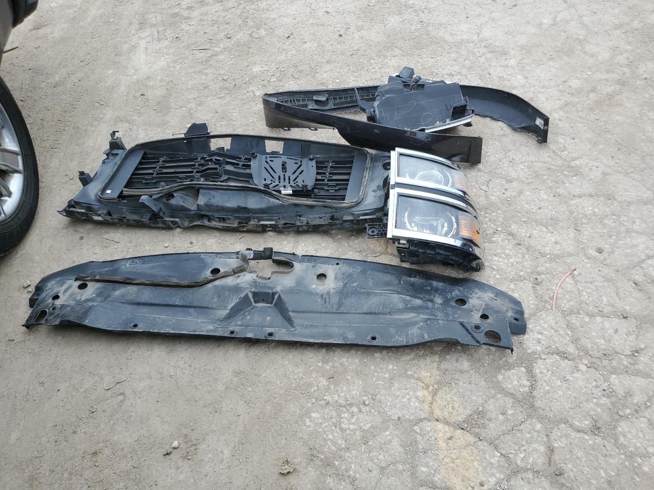 2014 Chevrolet Silverado K1500 High Country VIN: 3GCUKTEC7EG421569 Lot: 82192025