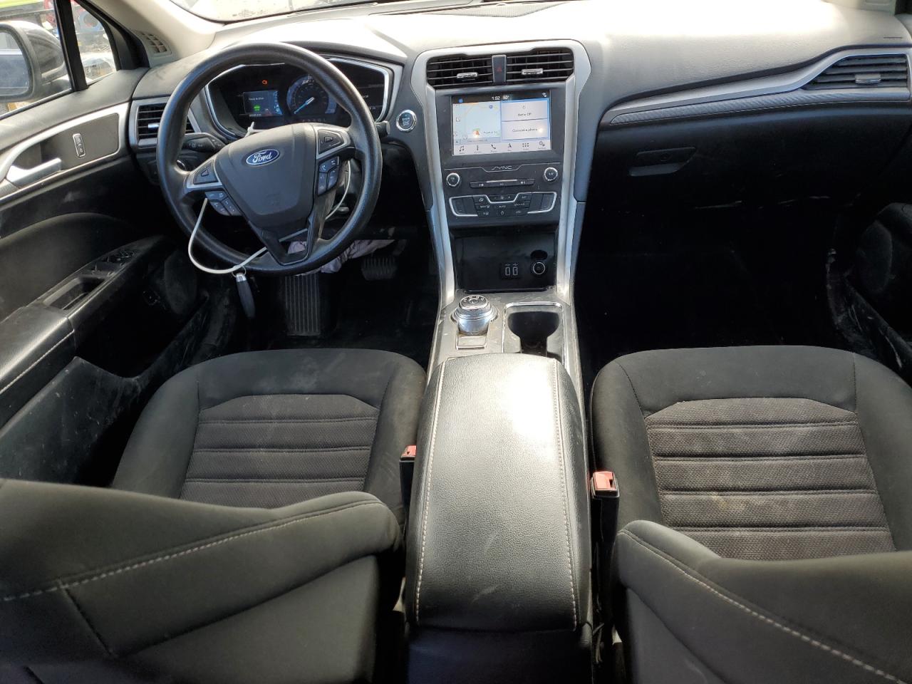 2019 Ford Fusion Se VIN: 3FA6P0LU5KR281791 Lot: 90698545