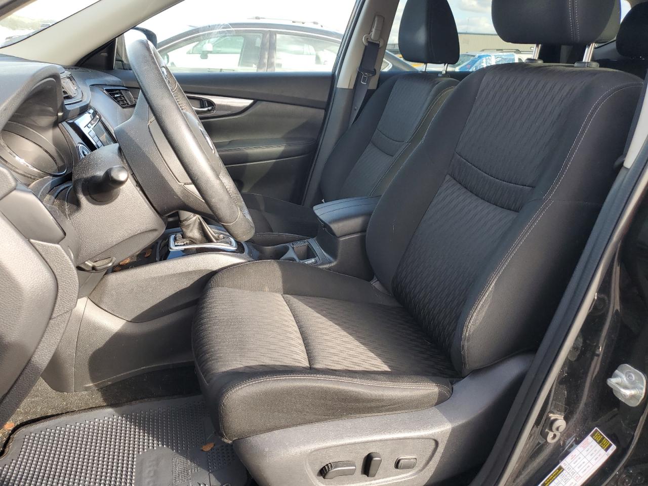 2019 Nissan Rogue S VIN: KNMAT2MV4KP558117 Lot: 85295495