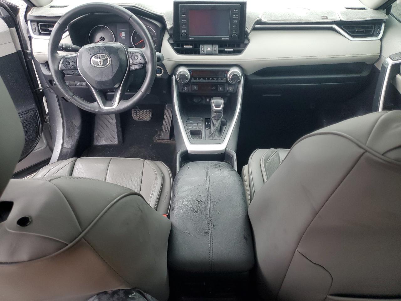 2020 Toyota Rav4 Xle Premium VIN: 2T3A1RFV4LC066156 Lot: 82177555