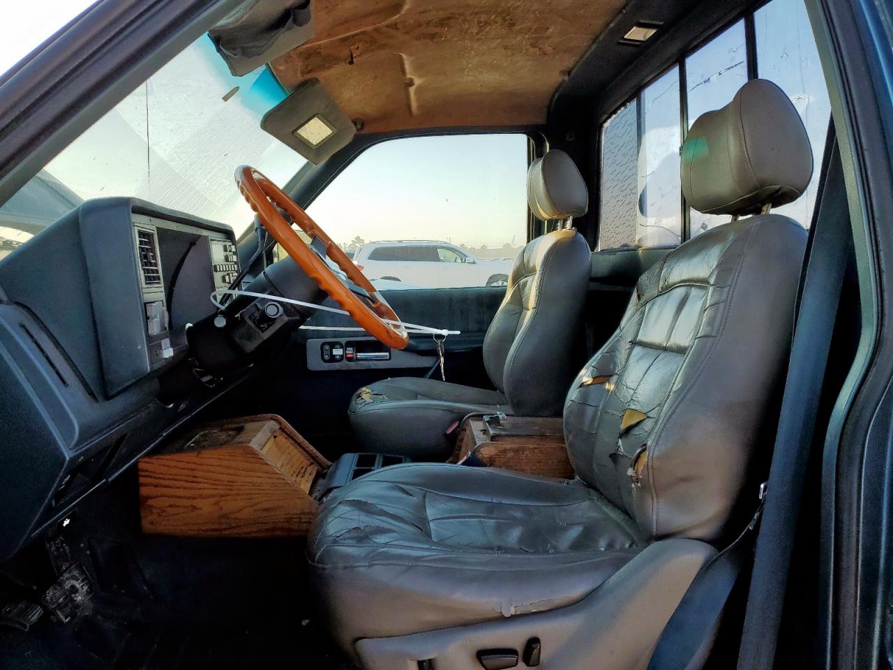 1990 GMC Sierra C1500 VIN: 1GTDC14K9LZ502953 Lot: 82419715