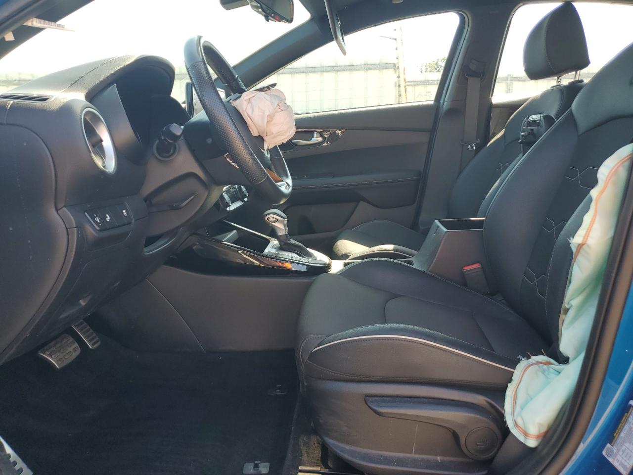 2024 Kia Forte Gt Line VIN: 3KPF54AD9RE693529 Lot: 85092135