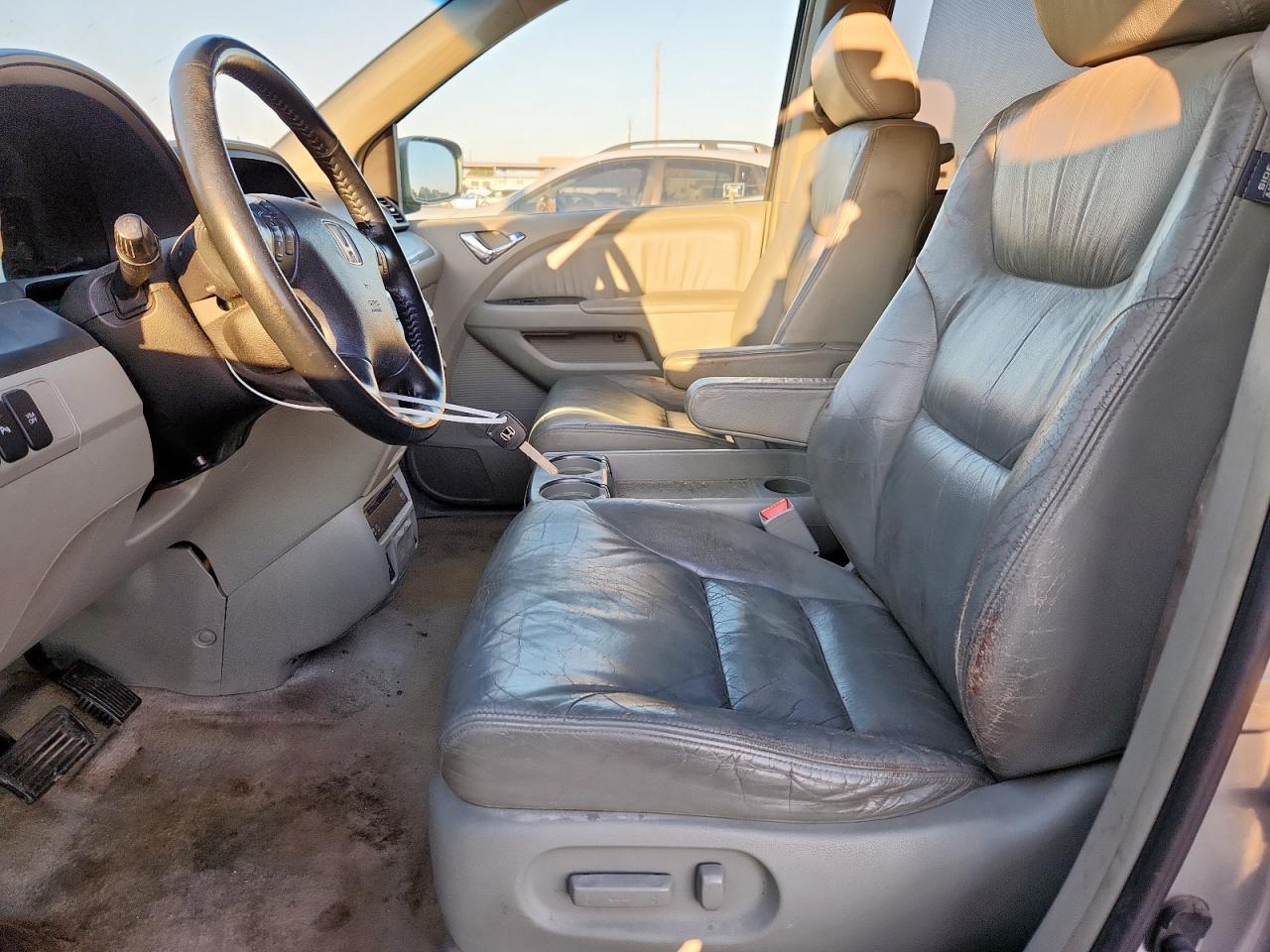 2005 Honda Odyssey Touring VIN: 5FNRL38835B132849 Lot: 86166625