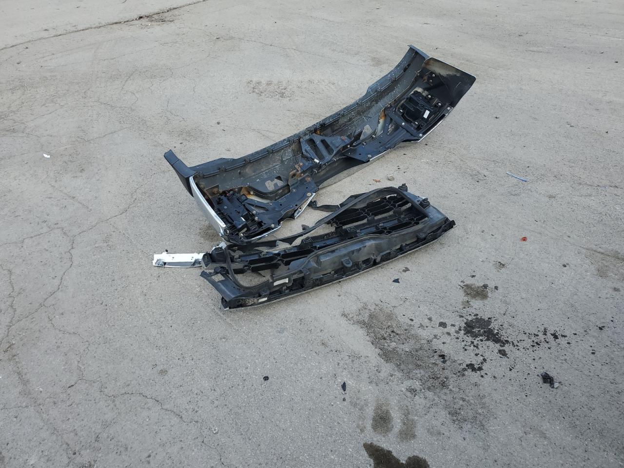 2018 Chevrolet Silverado K1500 Lt VIN: 1GCVKREC5JZ107047 Lot: 82738155