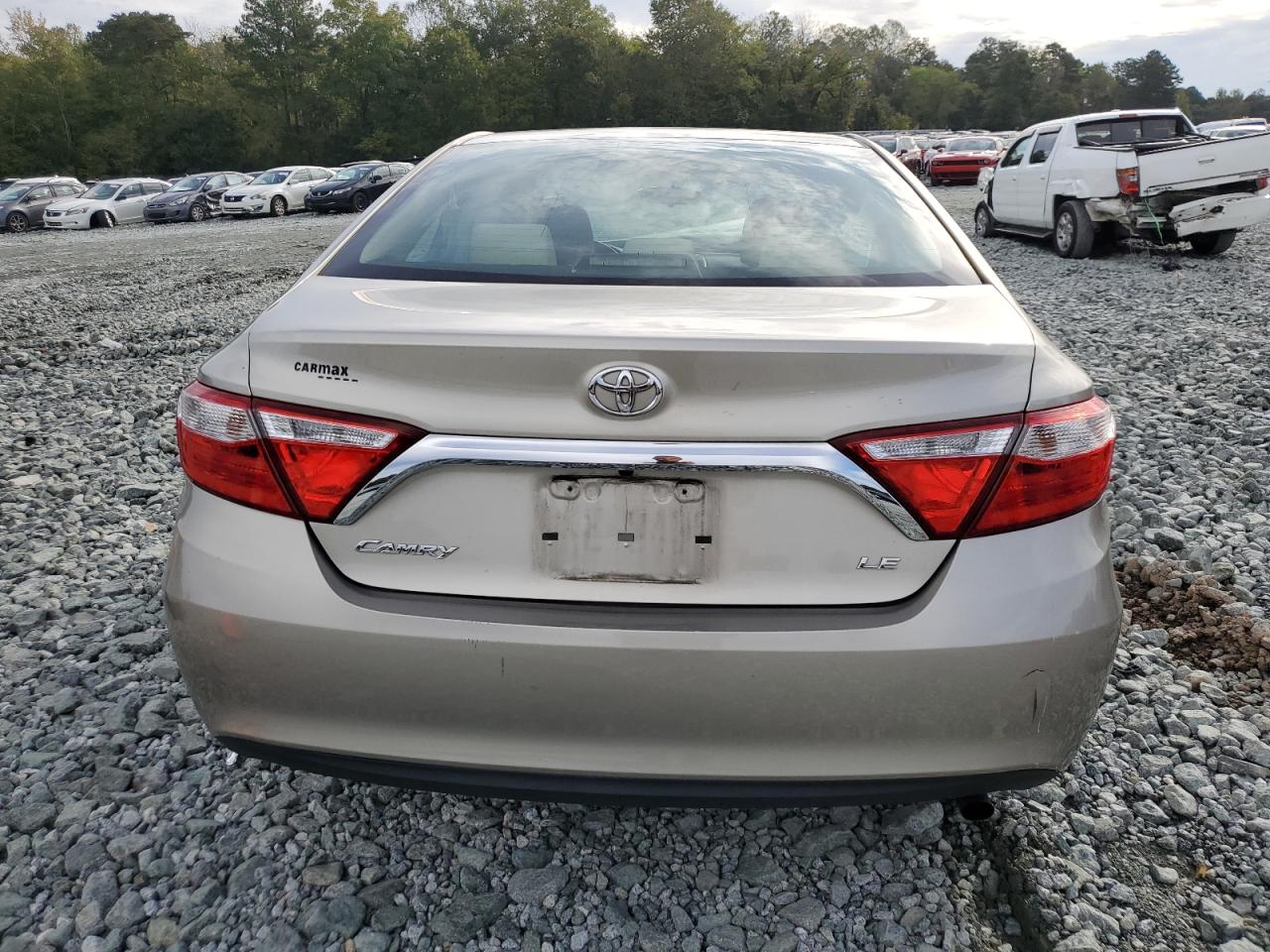 2015 Toyota Camry Le VIN: 4T4BF1FK2FR483807 Lot: 84910805