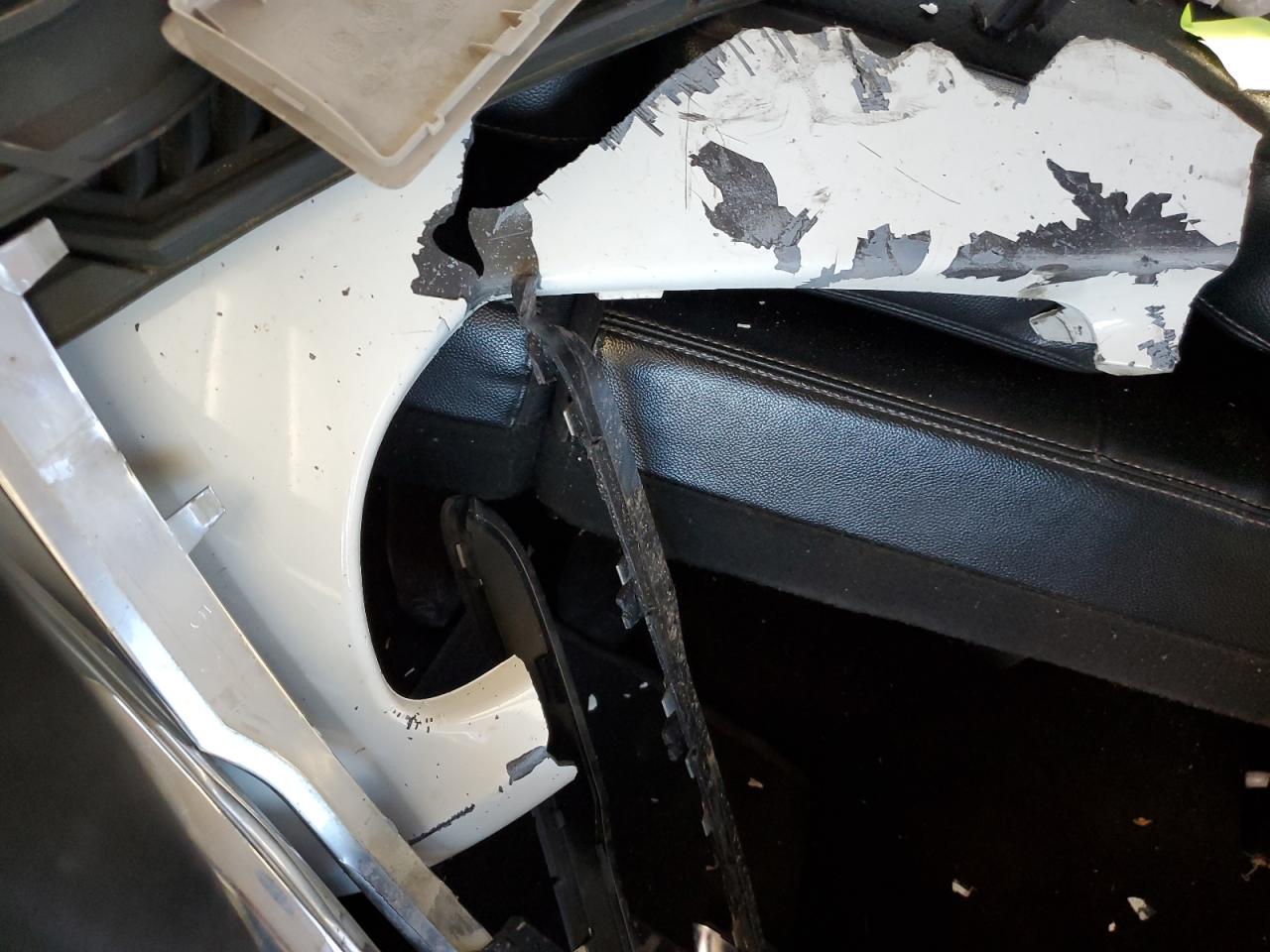 2011 Chrysler Town & Country Touring L VIN: 2A4RR8DG3BR745718 Lot: 86068615