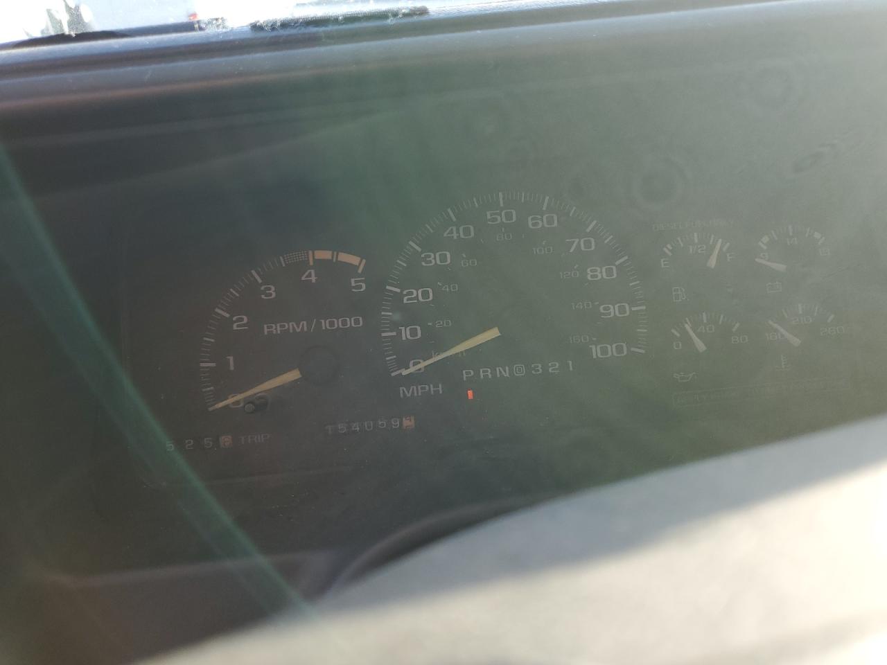 1998 Chevrolet Gmt-400 K2500 VIN: 1GCGK29F3WE178198 Lot: 81906025