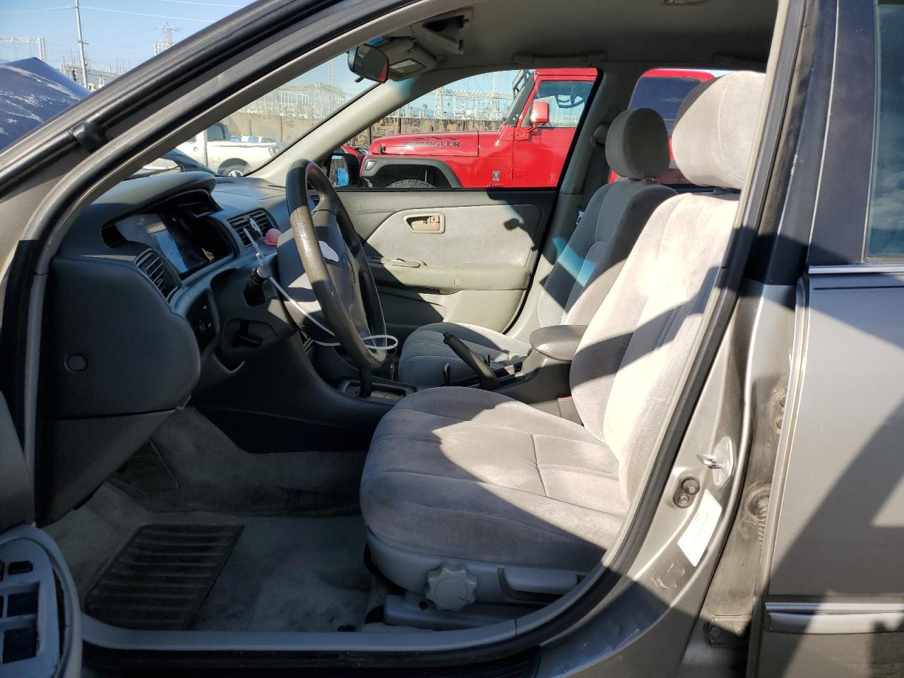 1998 Toyota Camry Ce VIN: 4T1BG22K3WU323633 Lot: 86458475