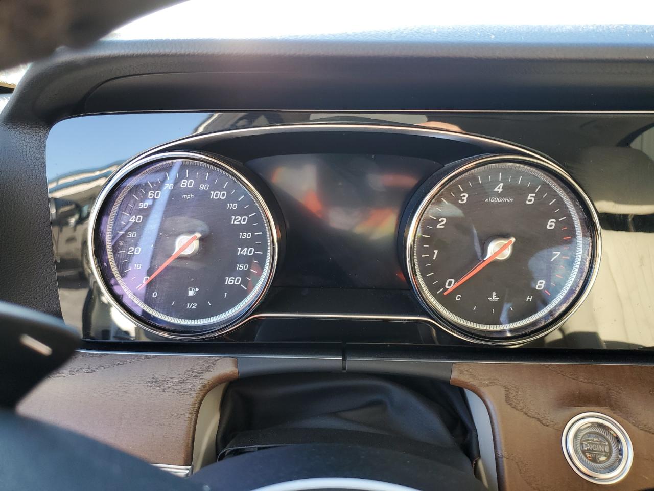 V (W213, S213, C238) V (W213, S213, C238)