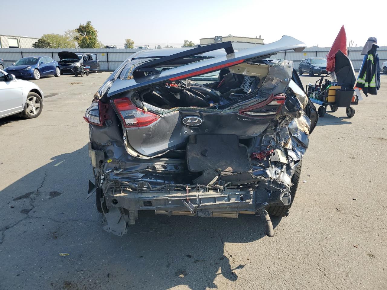 2019 Hyundai Ioniq Limited VIN: KMHC05LC2KU137206 Lot: 82370105