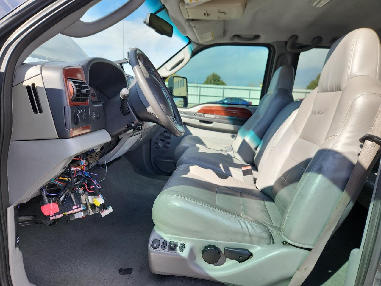 2006 Ford F250 Super Duty VIN: 1FTSW21P86EC81474 Lot: 89921175