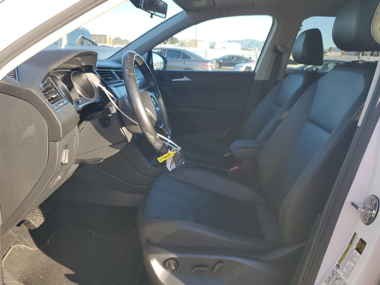 2018 Volkswagen Tiguan Se VIN: 3VV3B7AX0JM159628 Lot: 82574025