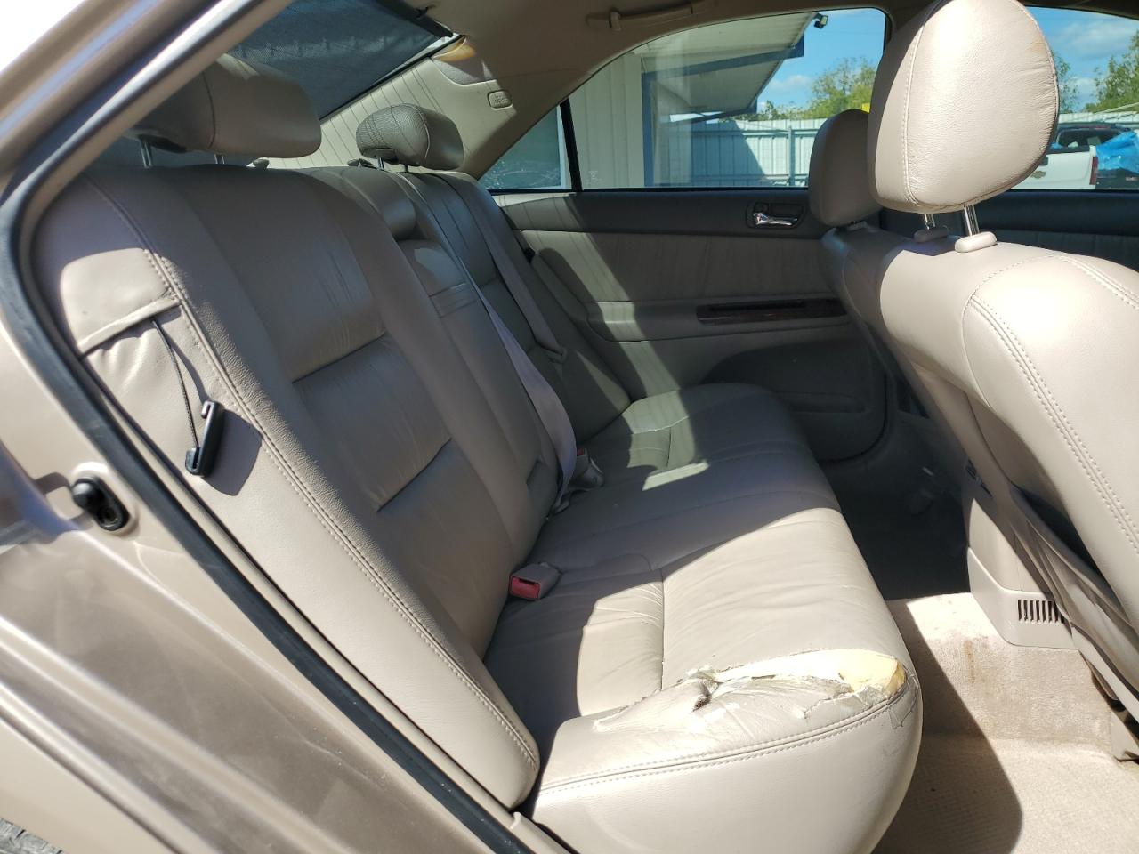 2002 Toyota Camry Le VIN: 4T1BE30K42U110781 Lot: 85648795