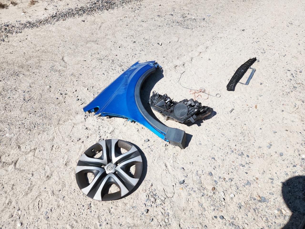 2018 Toyota Rav4 Le VIN: JTMZFREV8JJ192178 Lot: 82257025