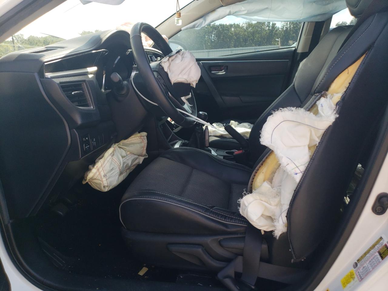 2016 Toyota Corolla L VIN: 5YFBURHEXGP545947 Lot: 84773285