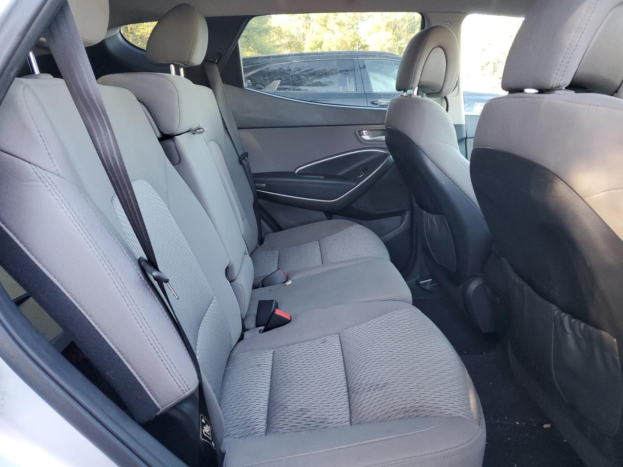 2017 Hyundai Santa Fe Sport VIN: 5XYZTDLBXHG403945 Lot: 82372095