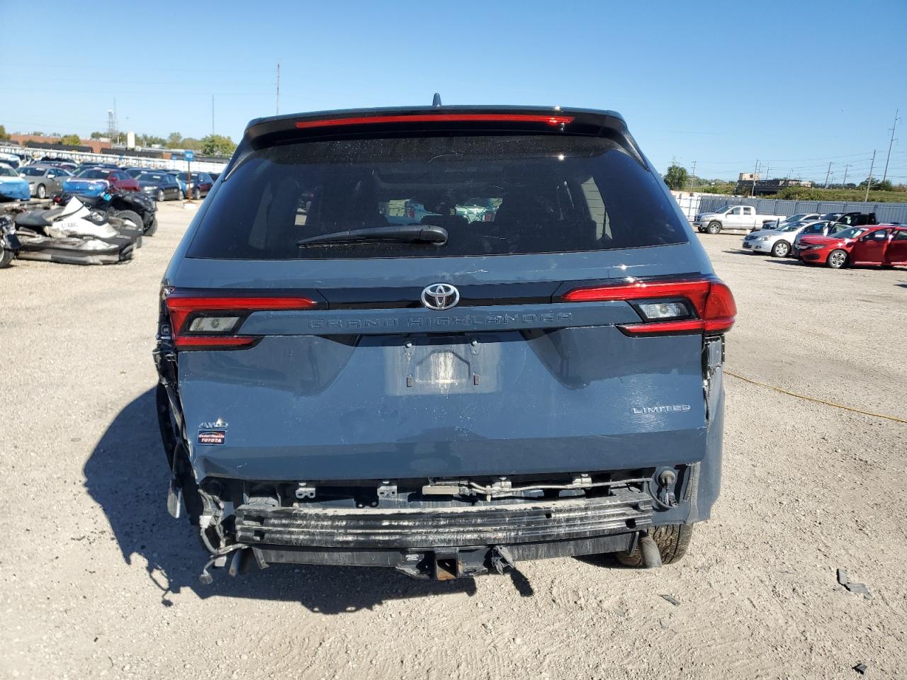 2024 Toyota Grand Highlander Xle VIN: 5TDAAAB52RS043006 Lot: 84996915