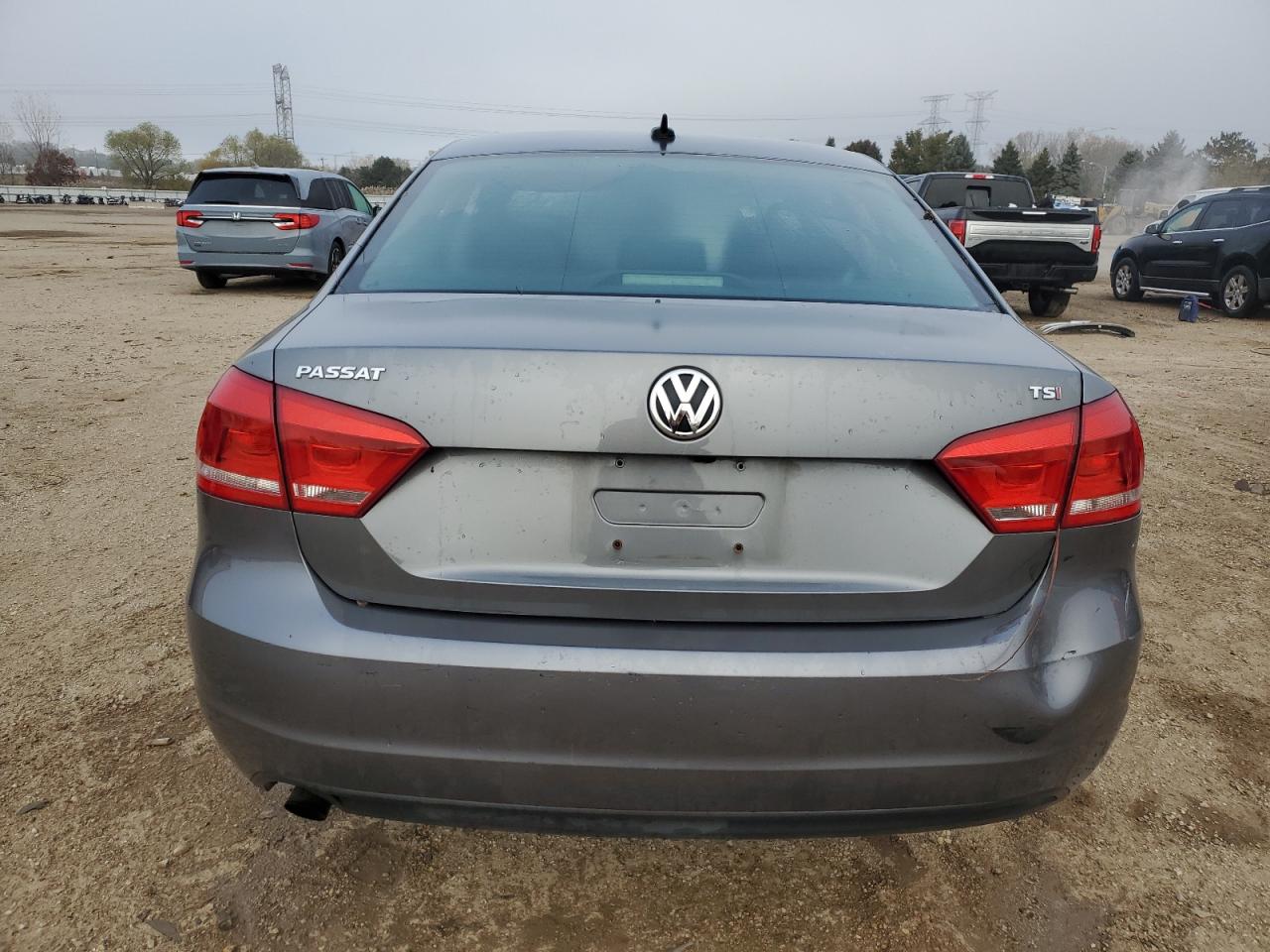 2015 Volkswagen Passat S VIN: 1VWAT7A39FC109817 Lot: 89723115